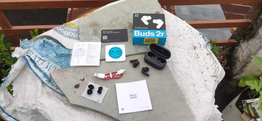 OnePlus Nord Buds 2r Review Image Box Contents
