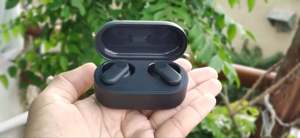 OnePlus Nord Buds 2r Review Image Design